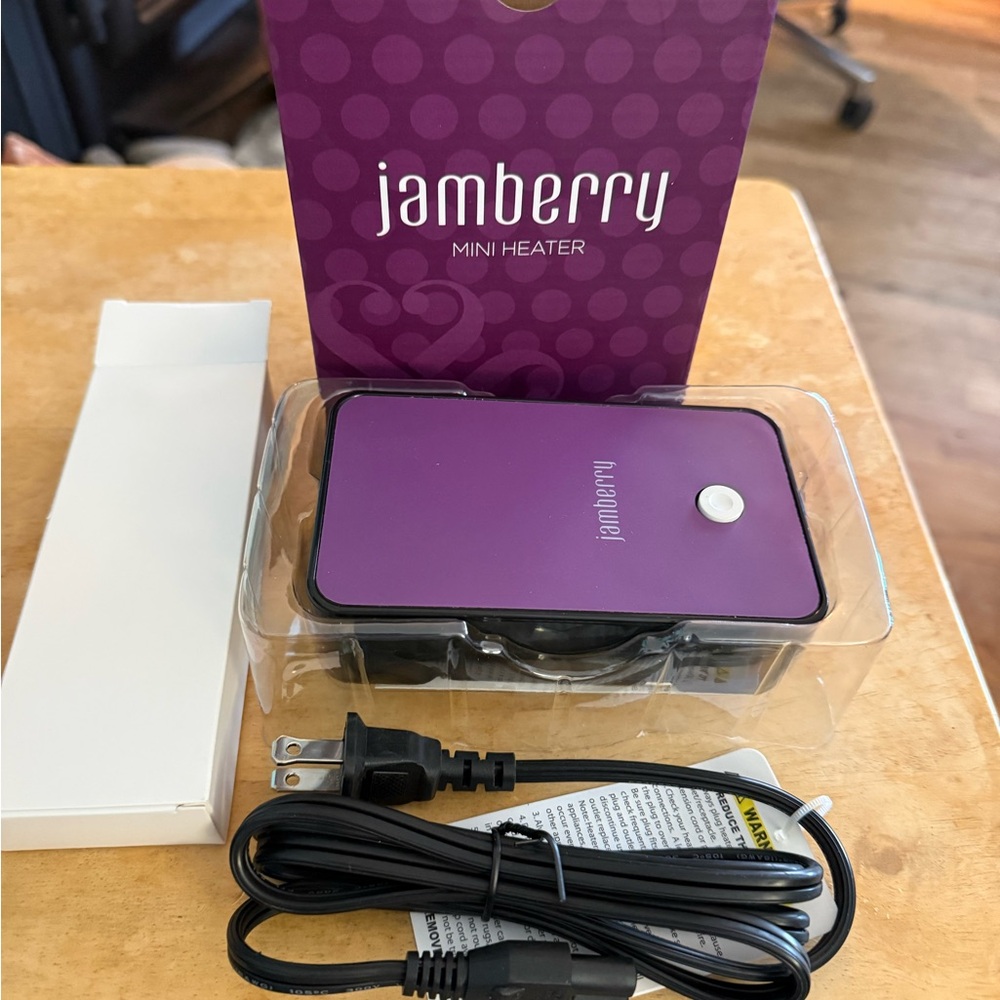 Jamberry Purple Mini Heater with Accessories